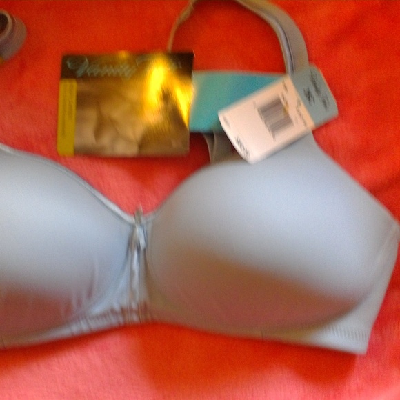 Bra. New. Never worn. NWT. - Picture 1 of 3